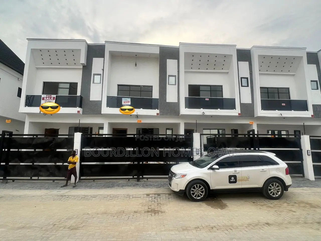 4bdrm Duplex in Ikota for sale