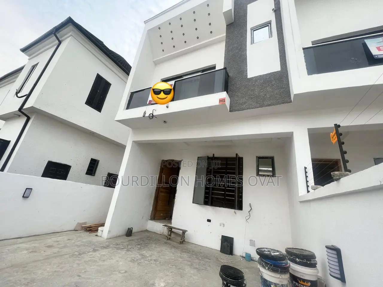 4bdrm Duplex in Ikota for sale