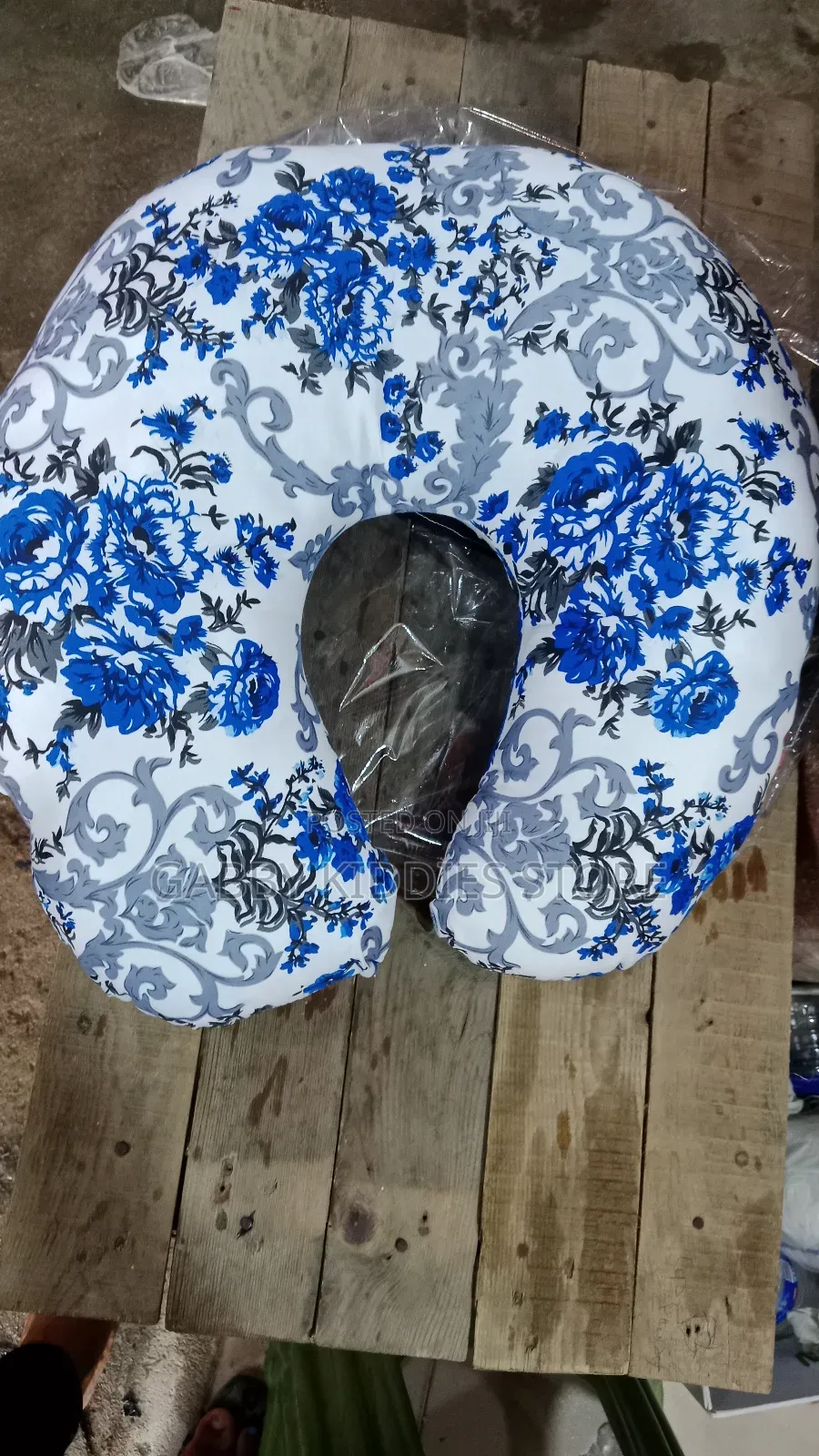 Nursing Pillow With Neck Pillow
