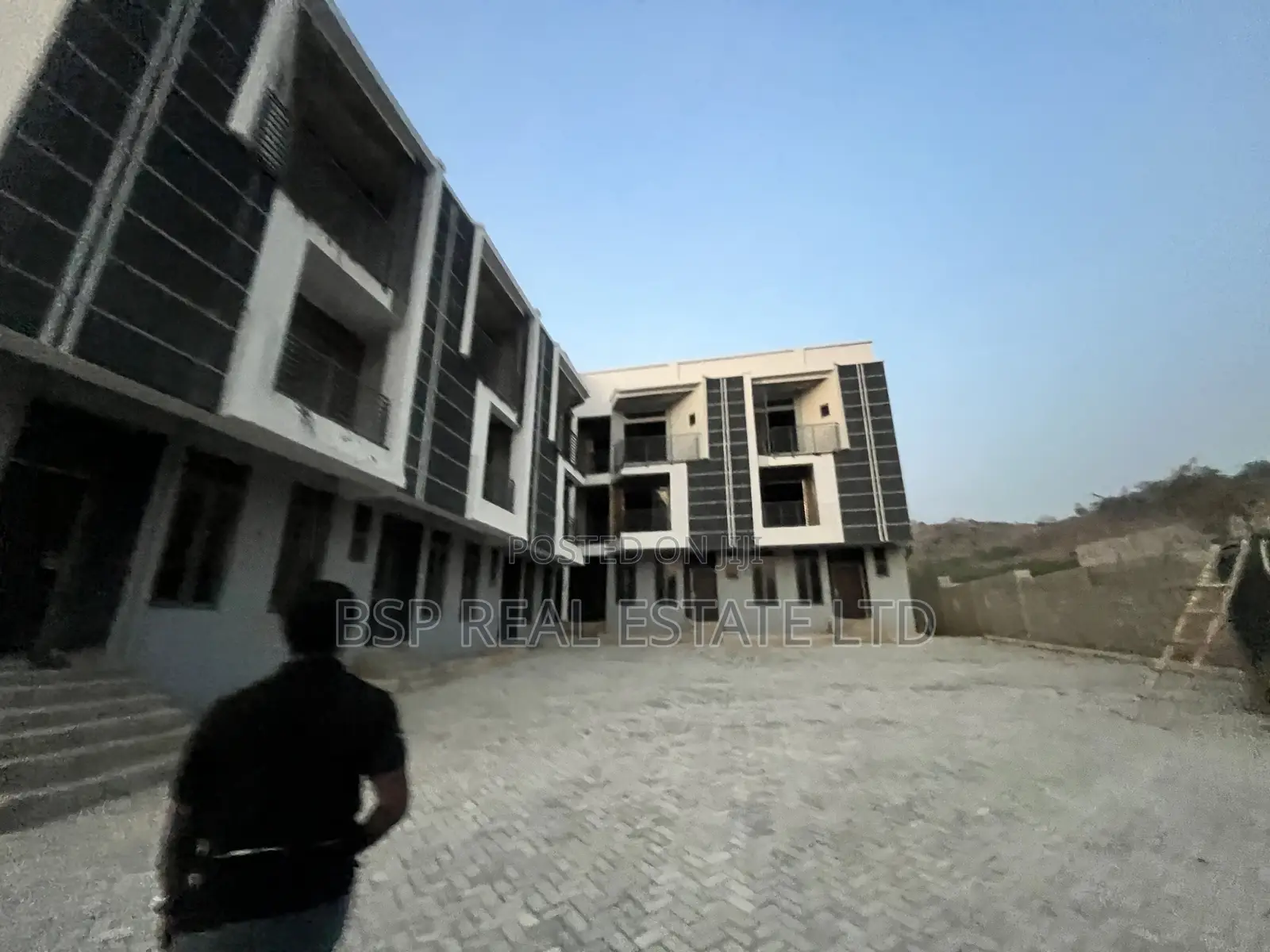 4bdrm Townhouse/Terrace in Dape for sale
