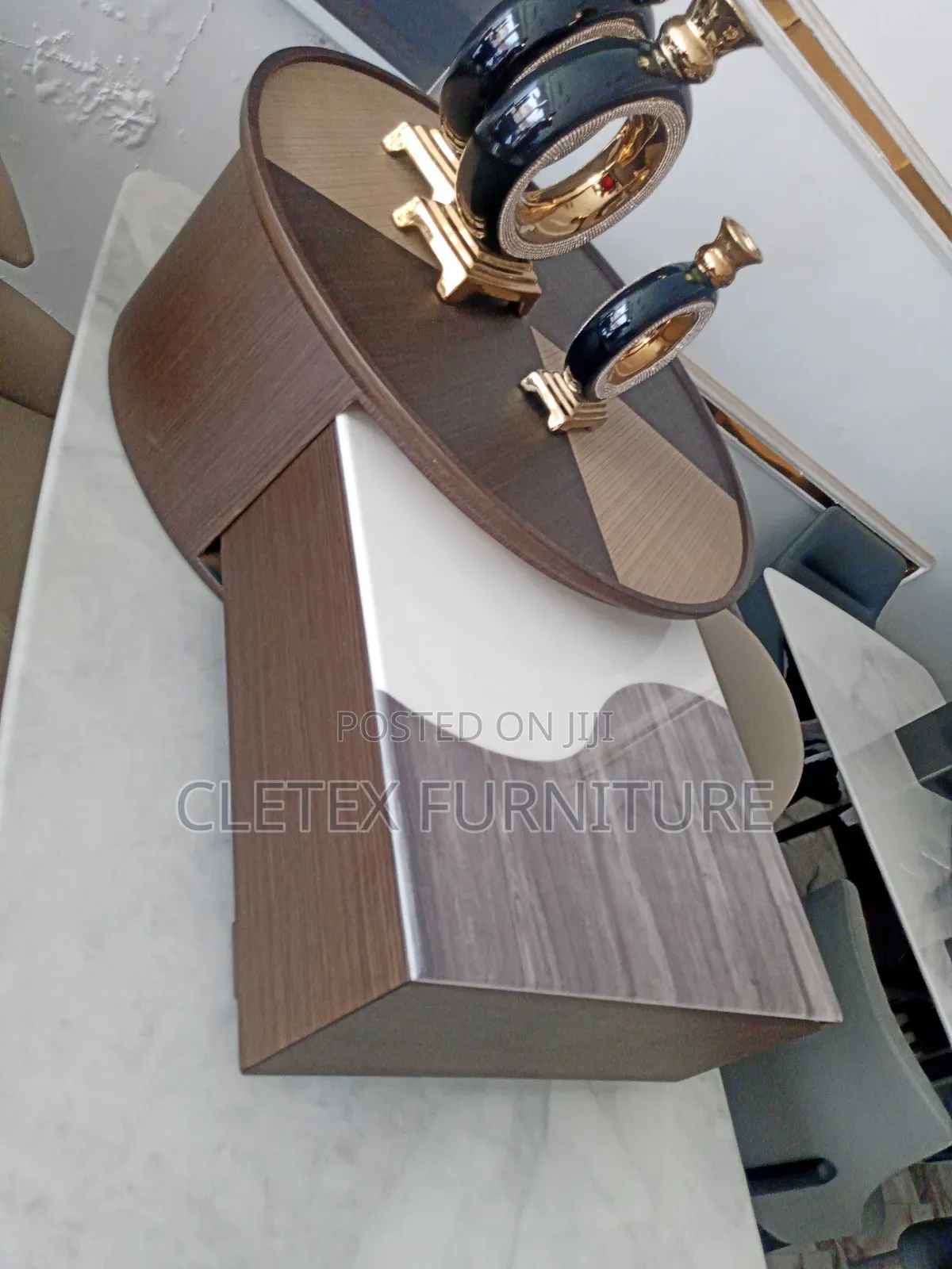 Turkey Adjustable Center Table