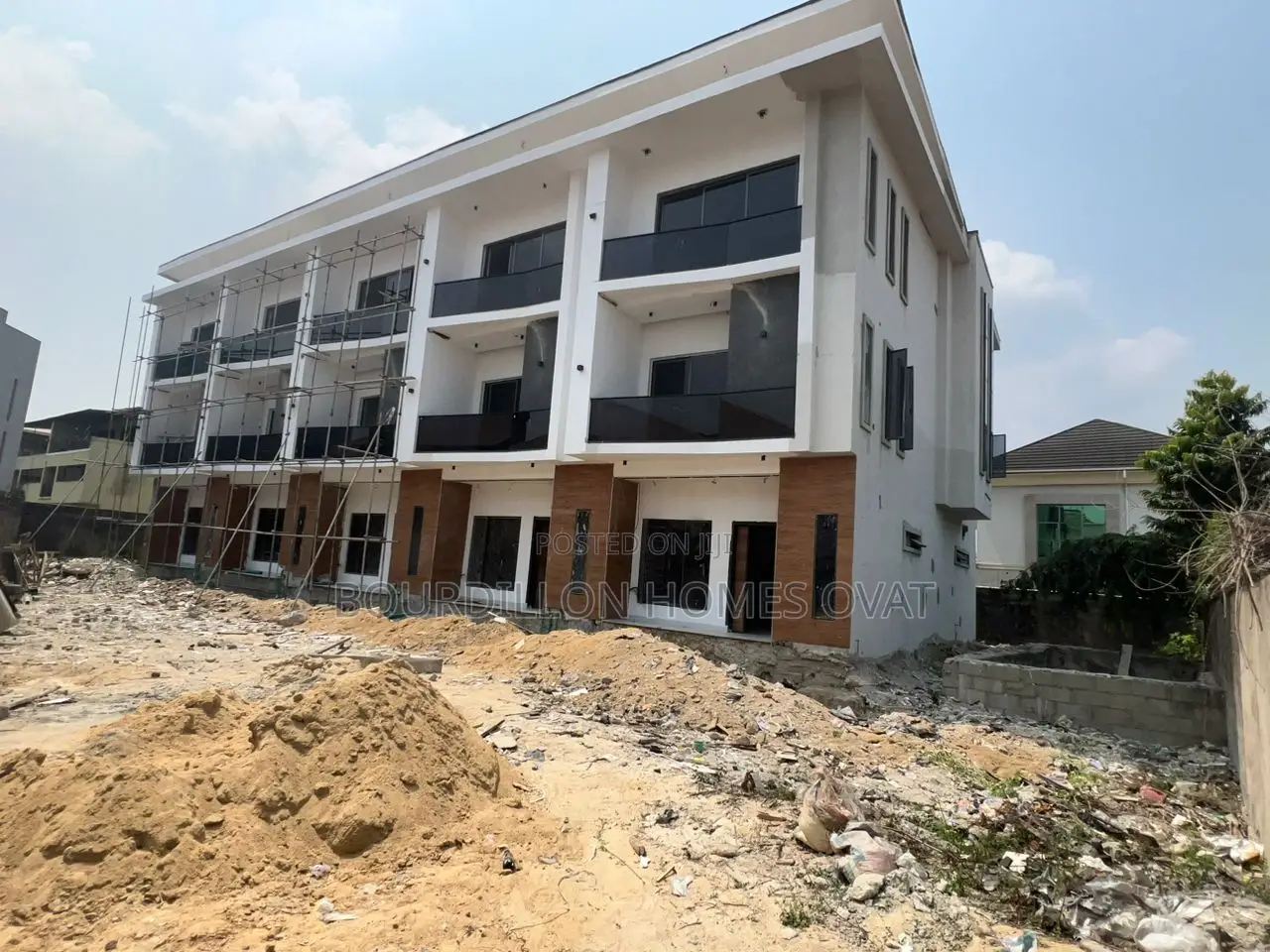 4bdrm Duplex in Lekki Phase 1 for sale