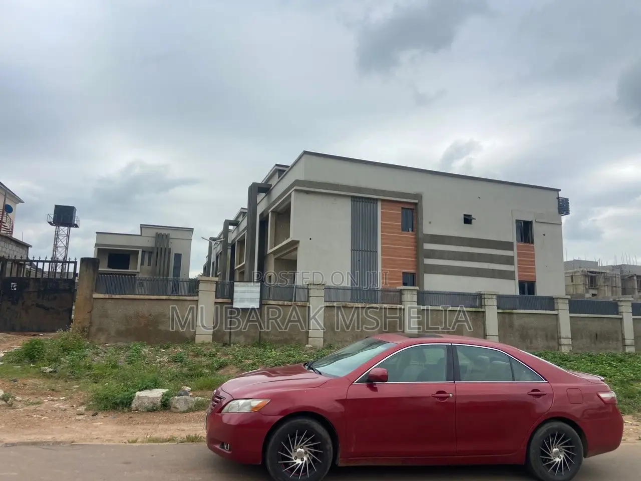 4bdrm Duplex in Kado for sale