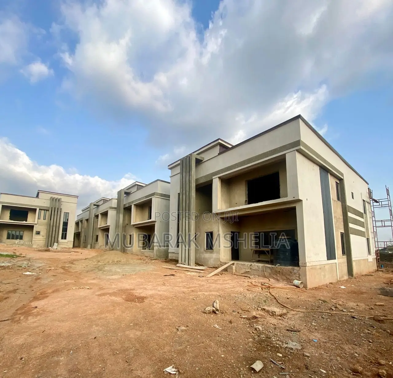 4bdrm Duplex in Kado for sale