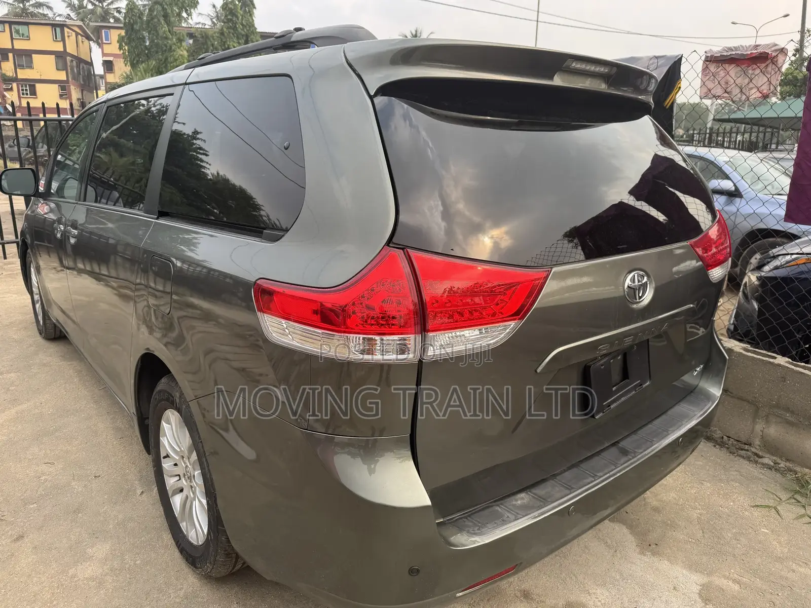 Toyota Sienna LE 7 Passenger 2012 Green