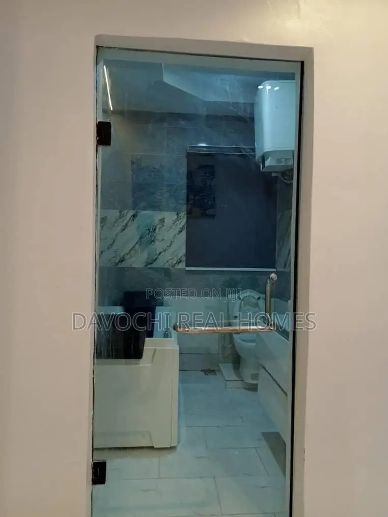 Furnished Mini Flat in Chevy View, Chevron. for rent