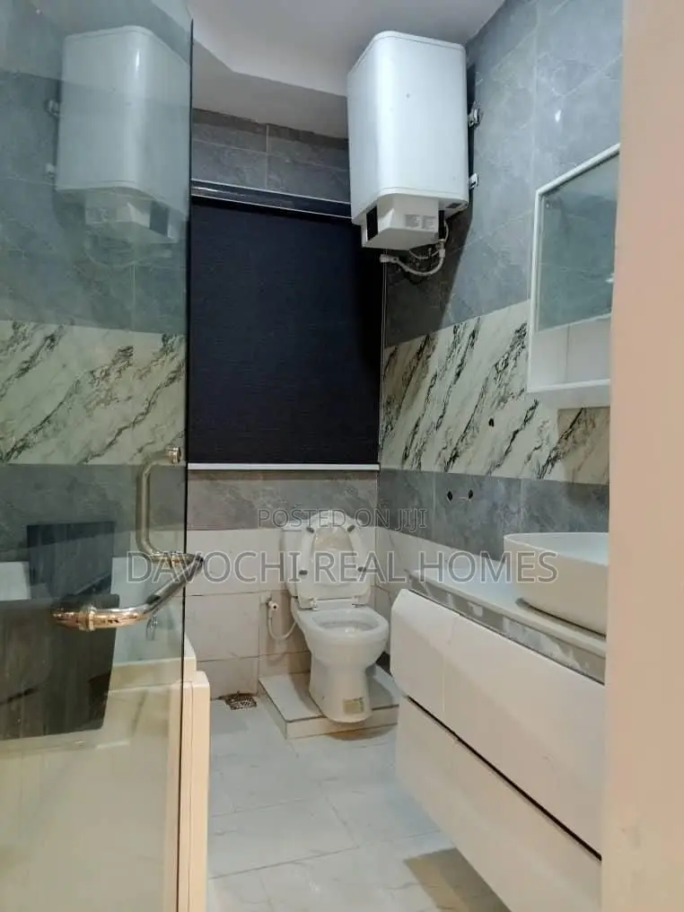 Furnished Mini Flat in Chevy View, Chevron. for rent