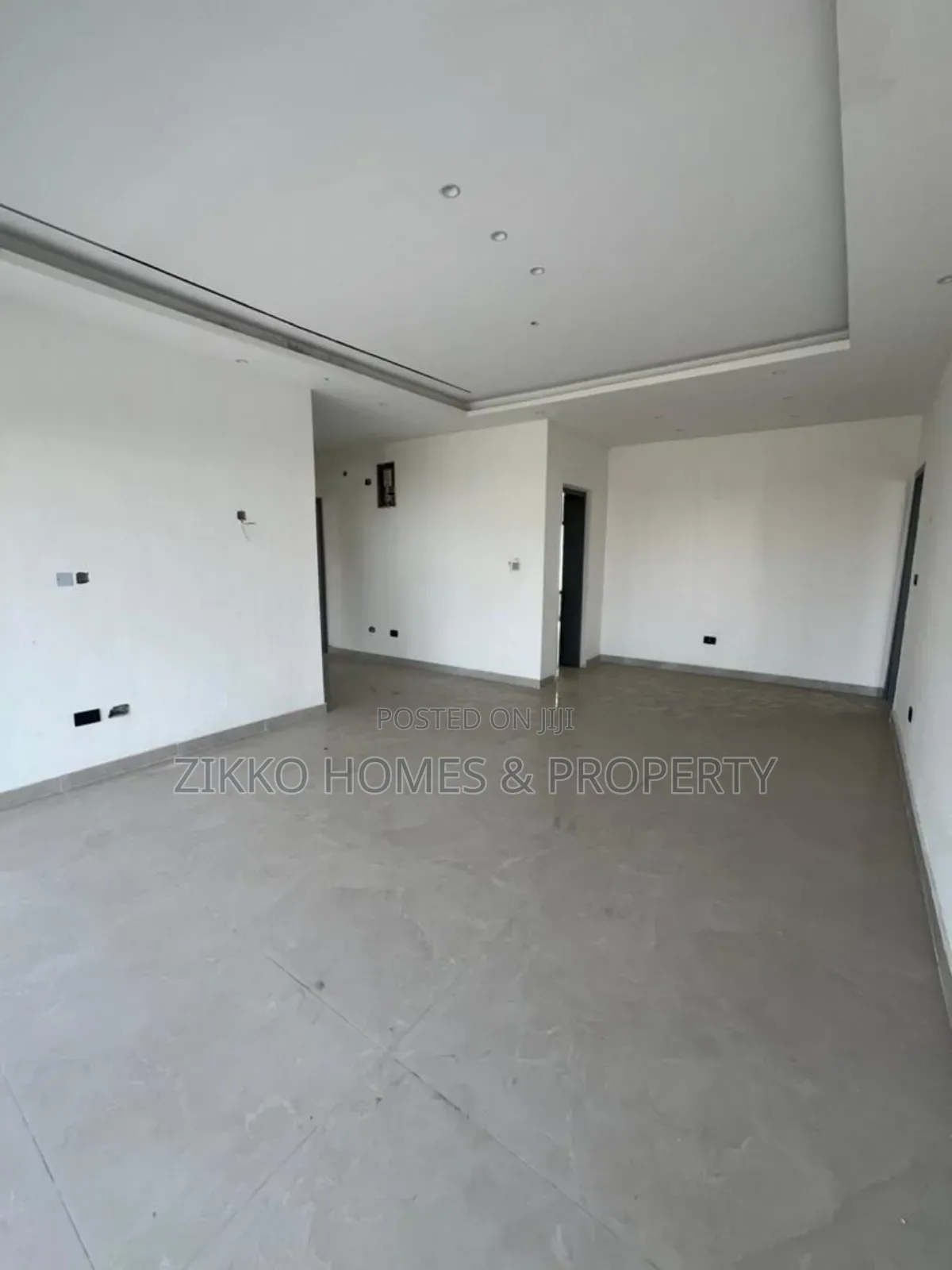 5bdrm Duplex in Royal Gardens Estate, Ajah for sale