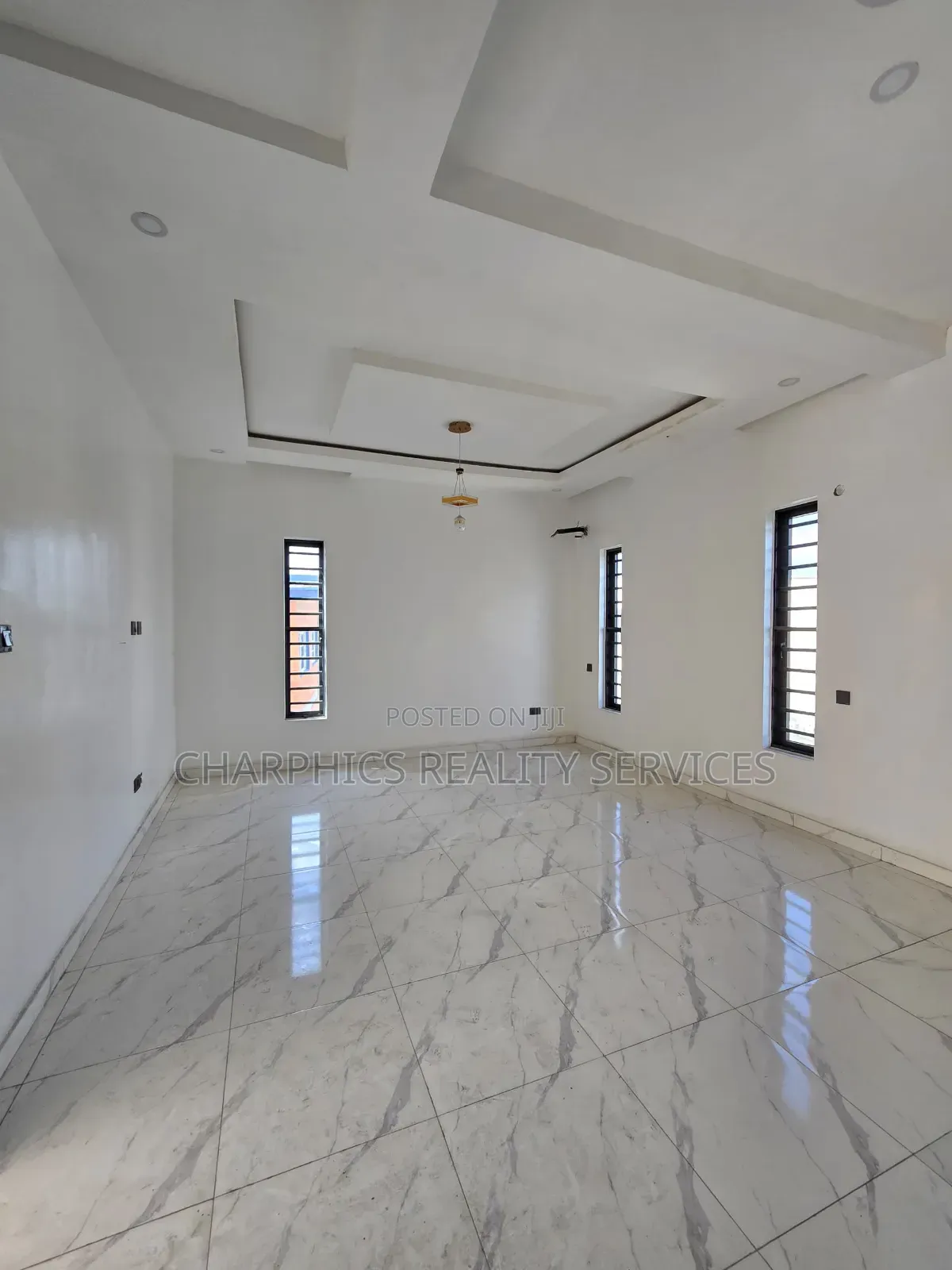 4bdrm Duplex in Ikeja for sale