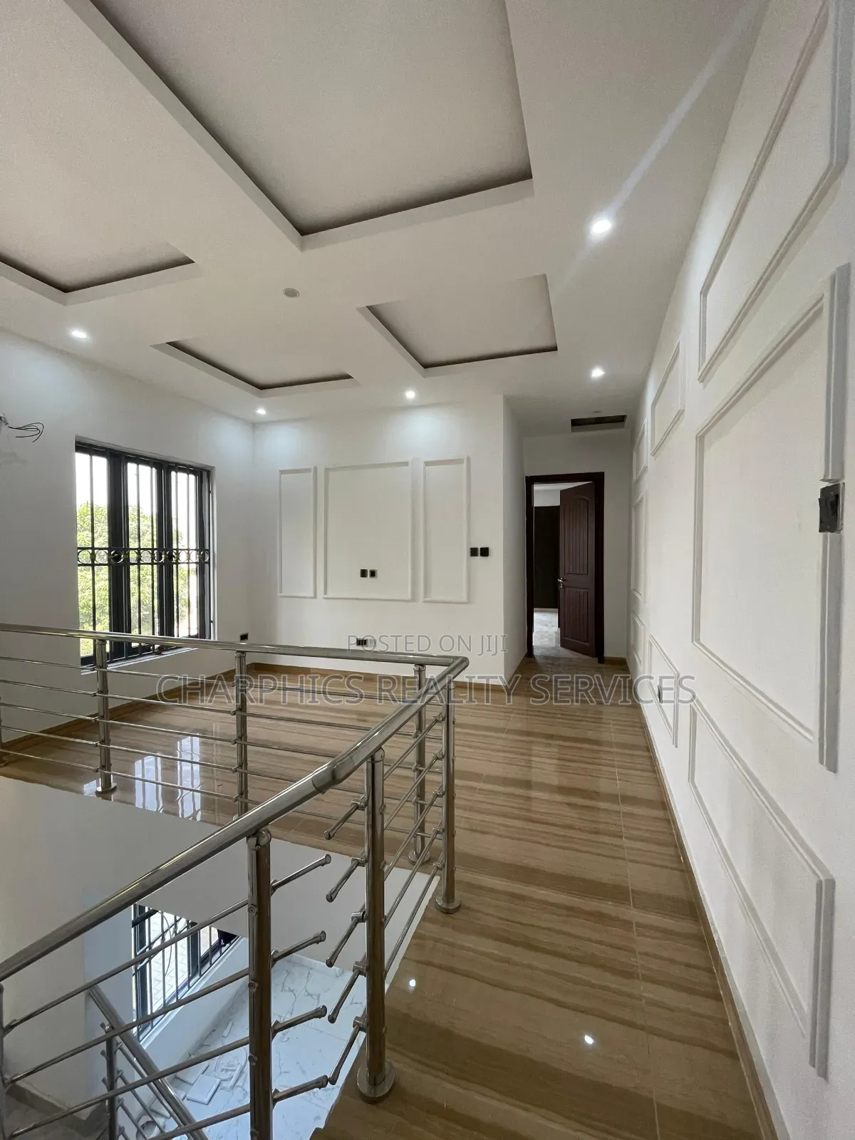 4bdrm Duplex in Anthony Village for sale