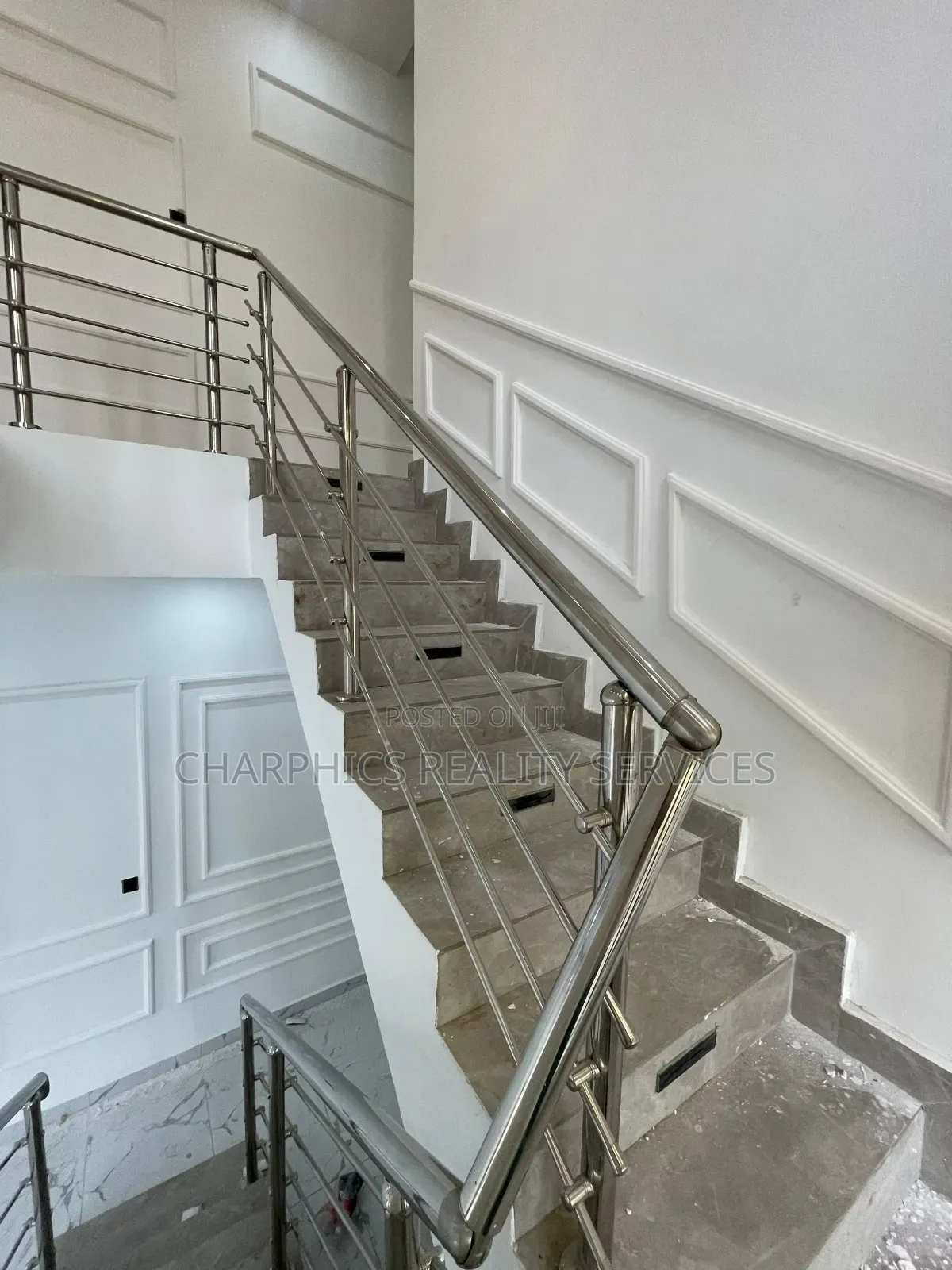 4bdrm Duplex in Anthony Village for sale