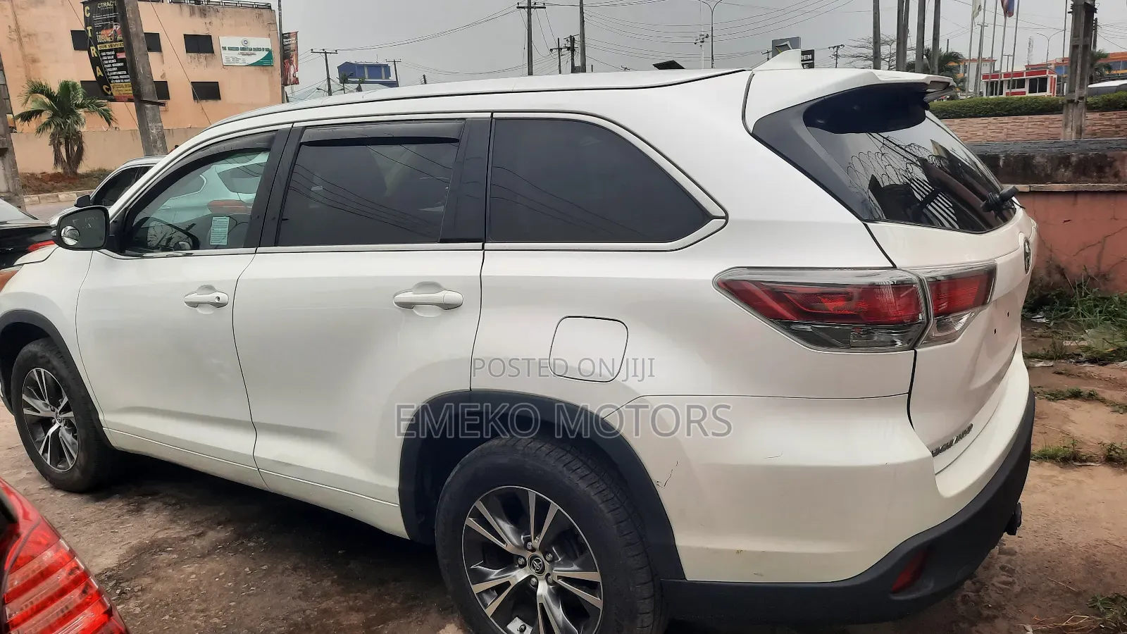 Toyota Highlander XLE V6 4x4 (3.5L 6cyl 6A) 2016 White