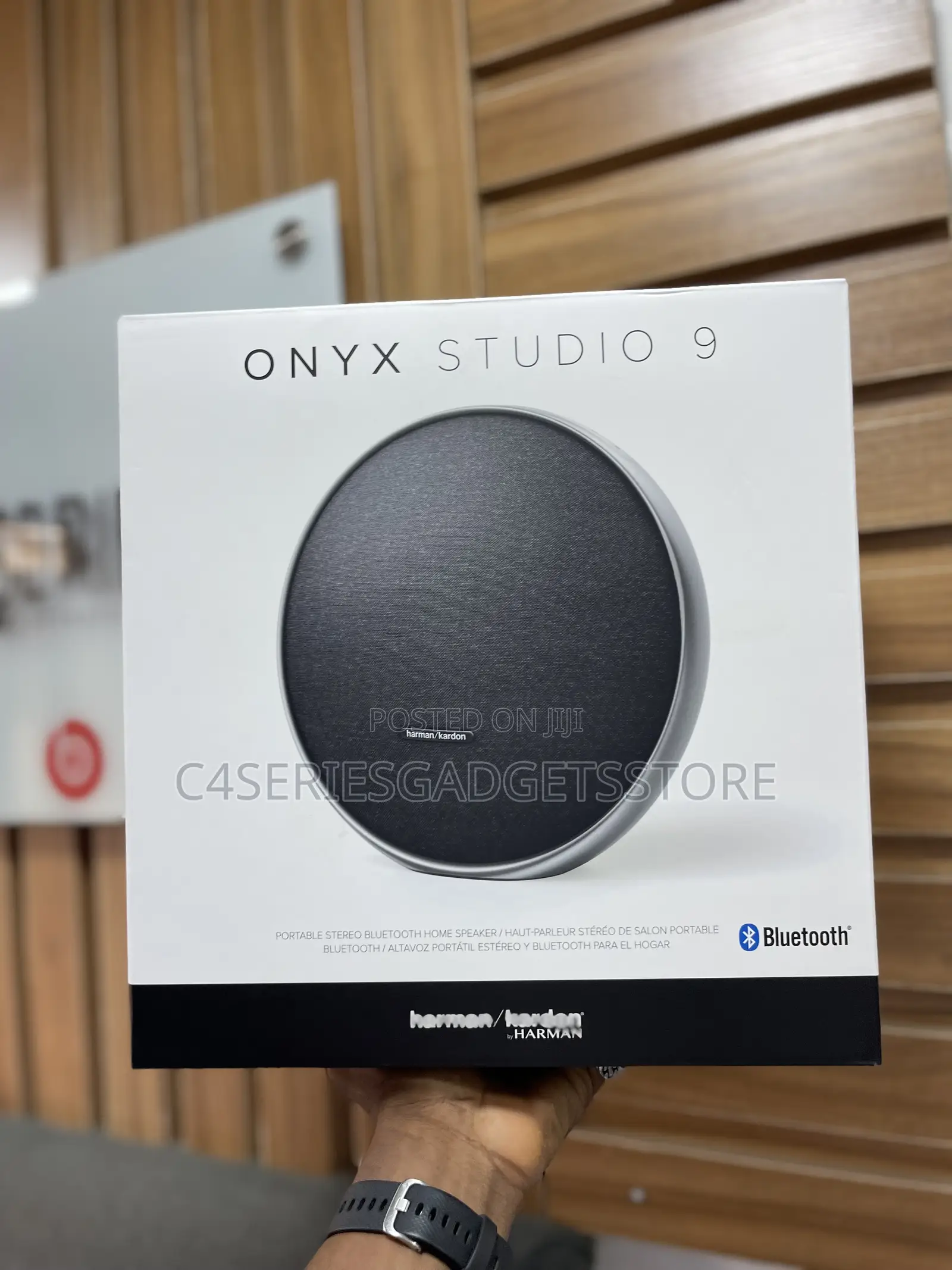 Harman Kardon Onyx Studio 9