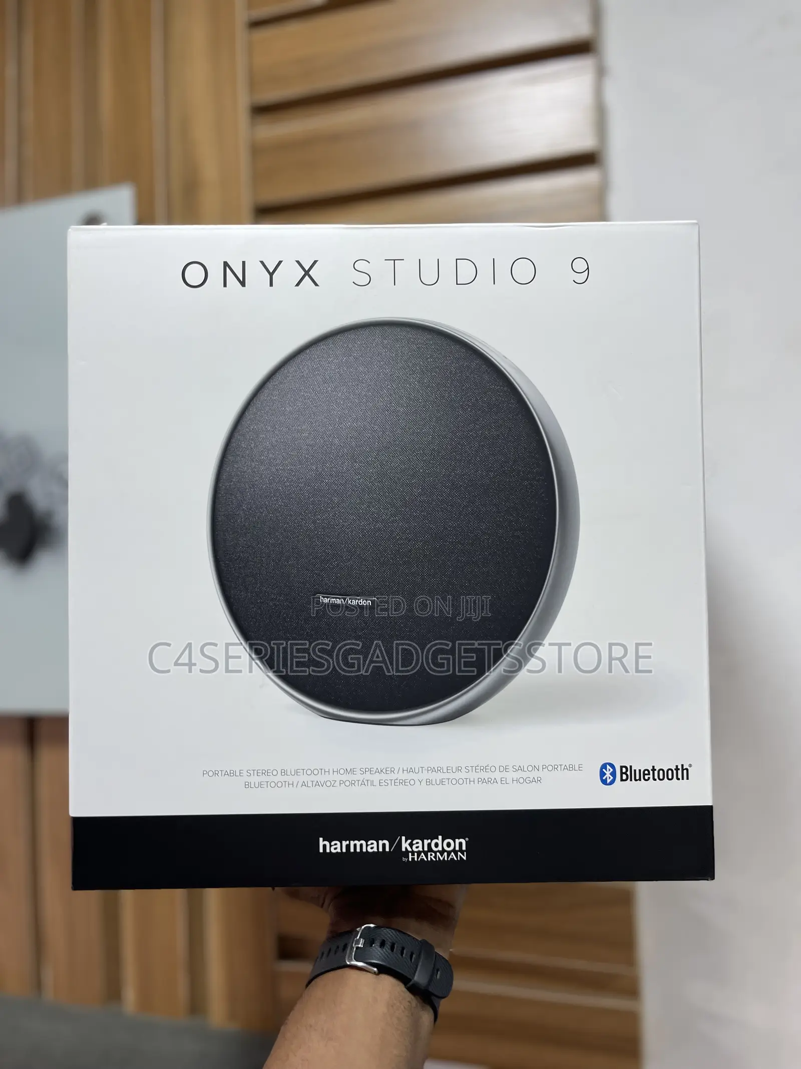 Harman Kardon Onyx Studio 9
