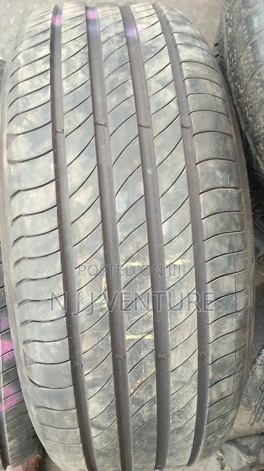 Tukunbo Tires 235 45 R19