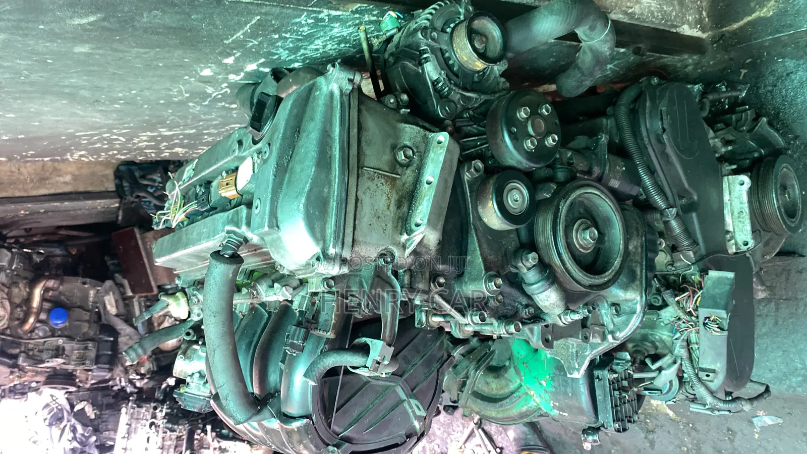 Complete Engine and Gearbox 2AZ 13pin