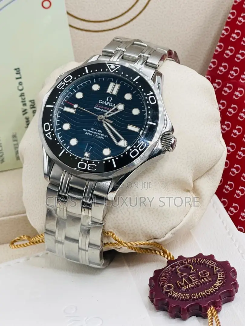 OMEGA Quality Luxury Men Chain Strap Wristwatch