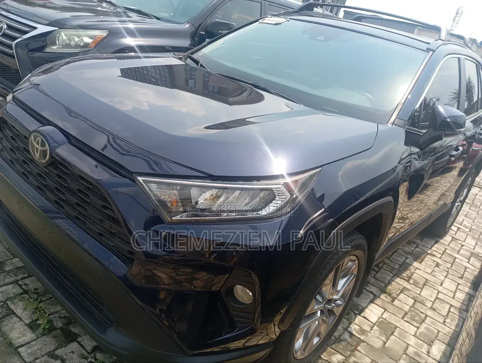 Toyota RAV4 XLE AWD 2019 Black