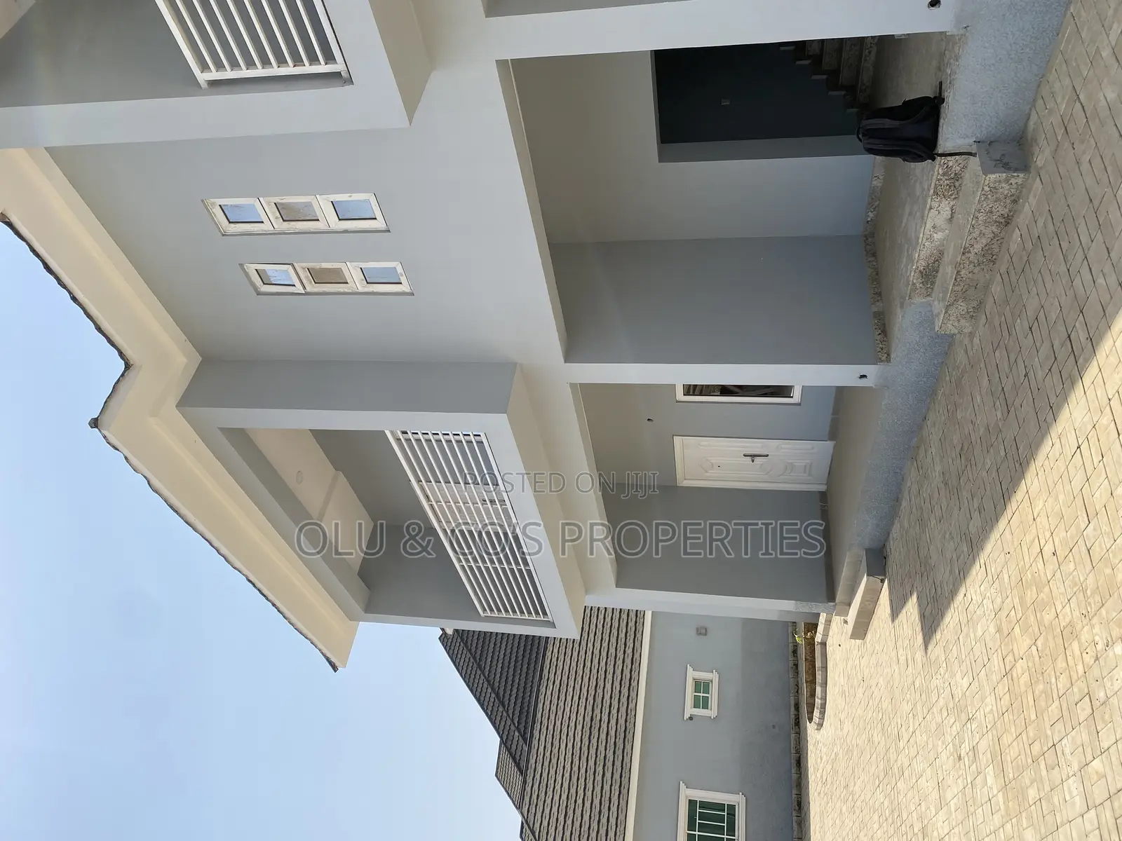 2bdrm Block of Flats in Nut District for rent