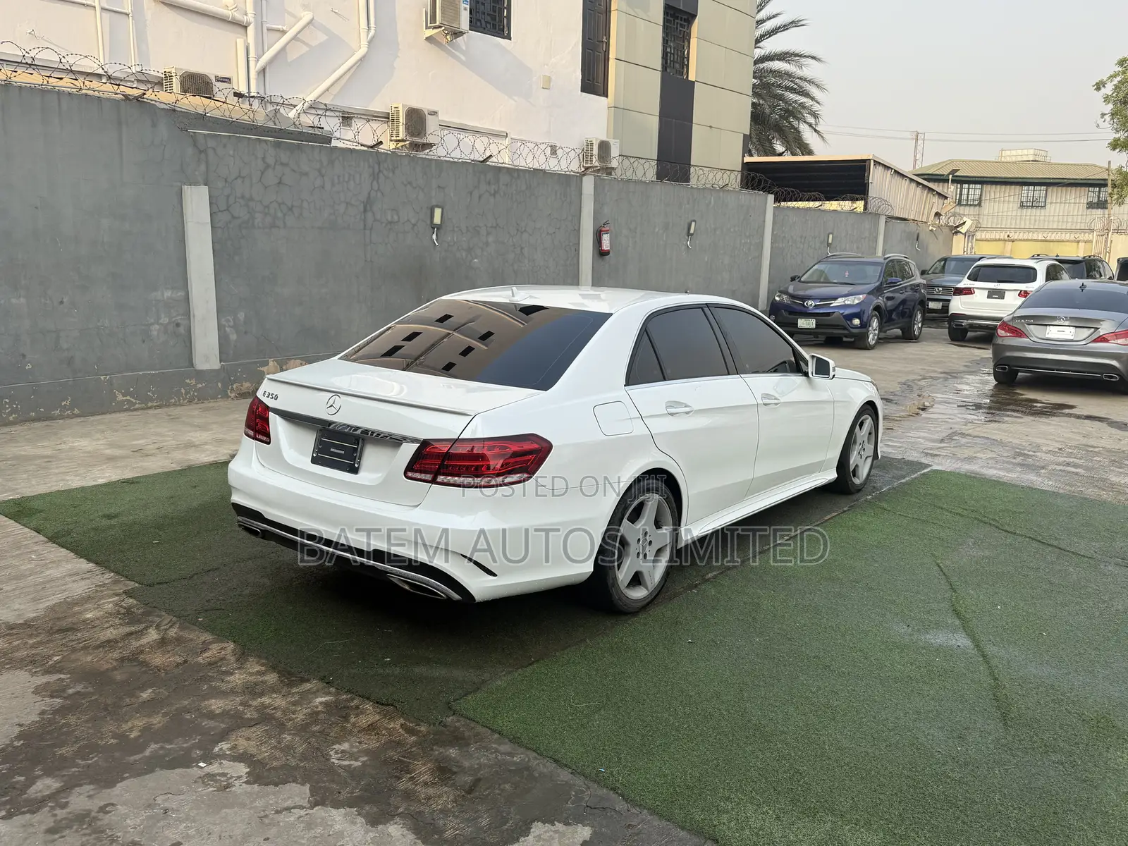 Mercedes-Benz E350 Base 4Matic Sedan AWD (3.5L 6cyl 7A) 2014 White