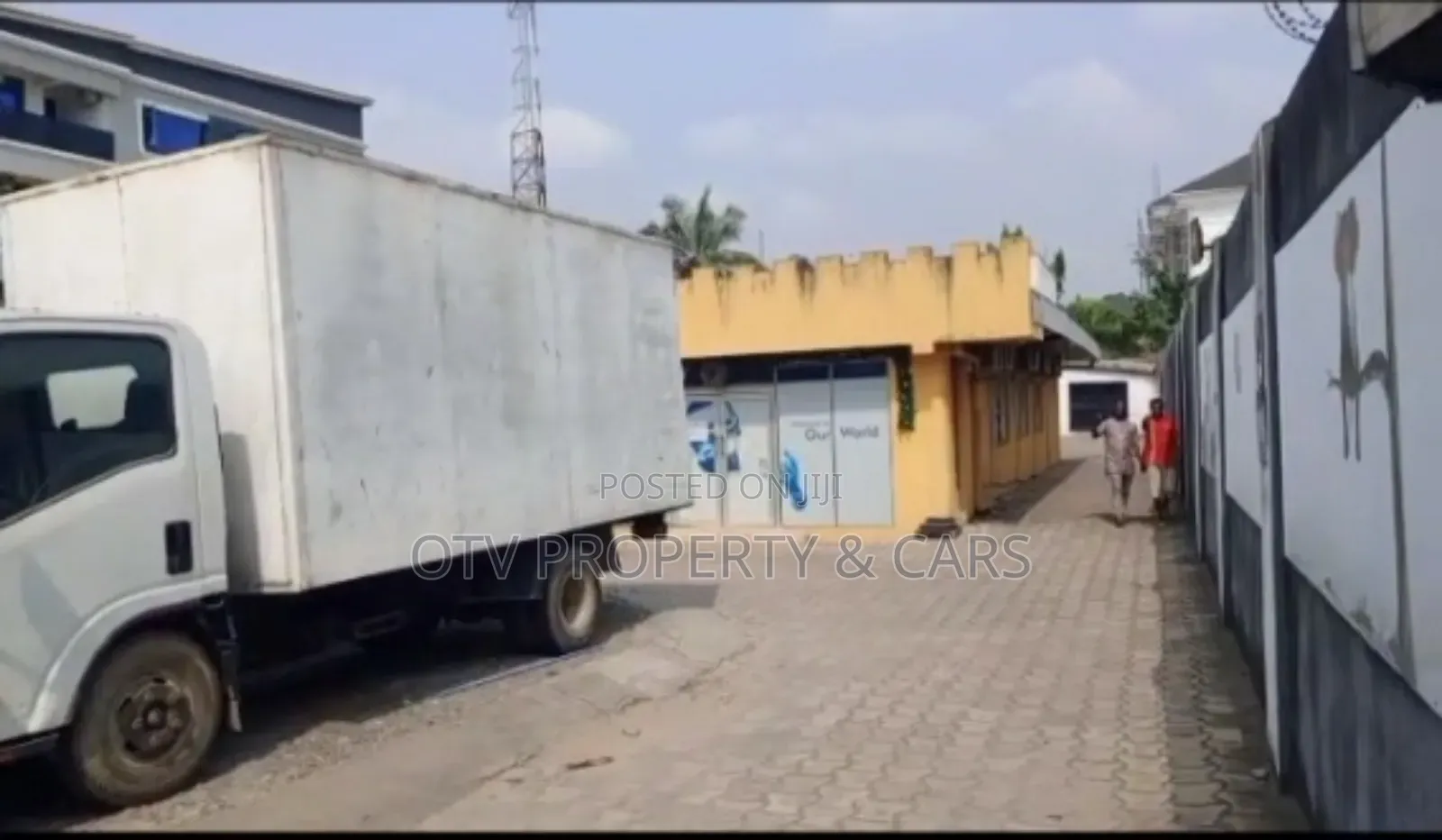 4bdrm Bungalow in Ikeja GRA for sale