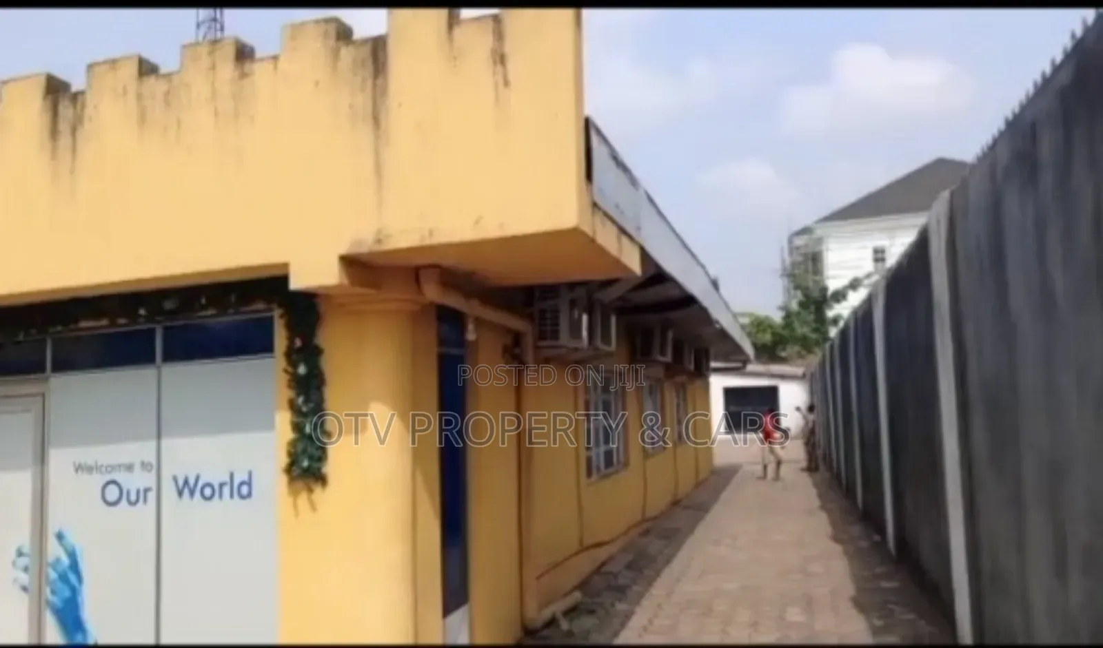 4bdrm Bungalow in Ikeja GRA for sale