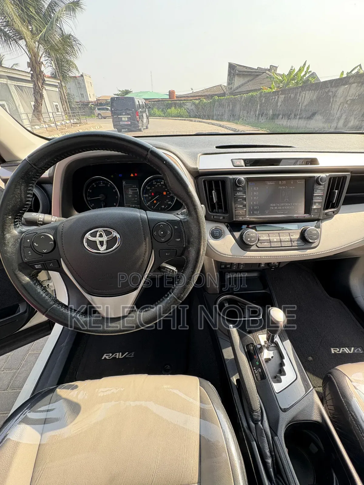 Toyota RAV4 Limited AWD (2.5L 4cyl 6A) 2017 White