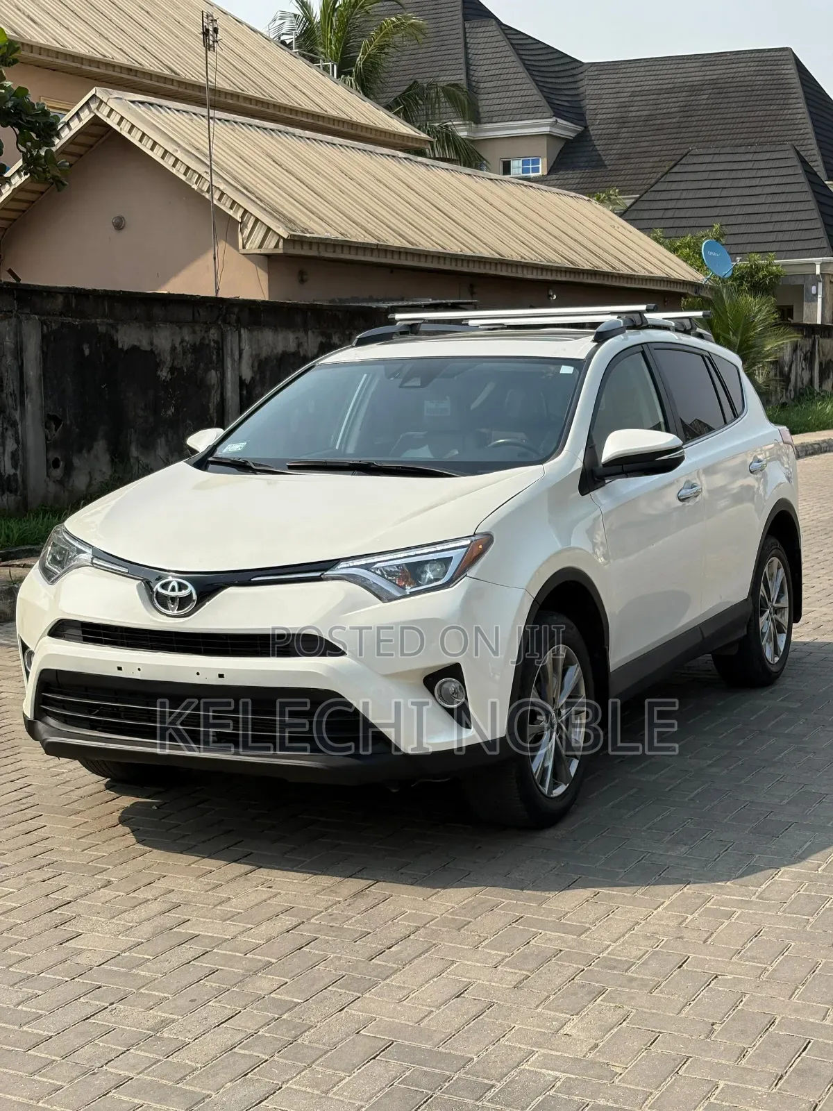 Toyota RAV4 Limited AWD (2.5L 4cyl 6A) 2017 White
