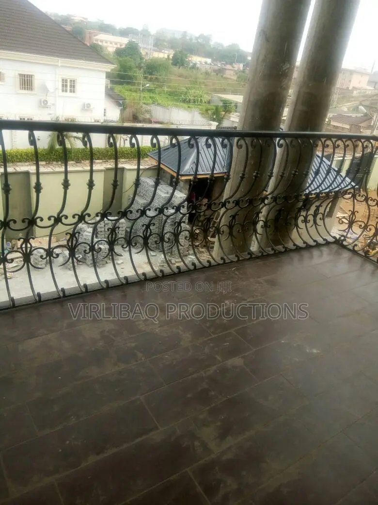 Beautiful Stainless Steel Railings for Your Homes