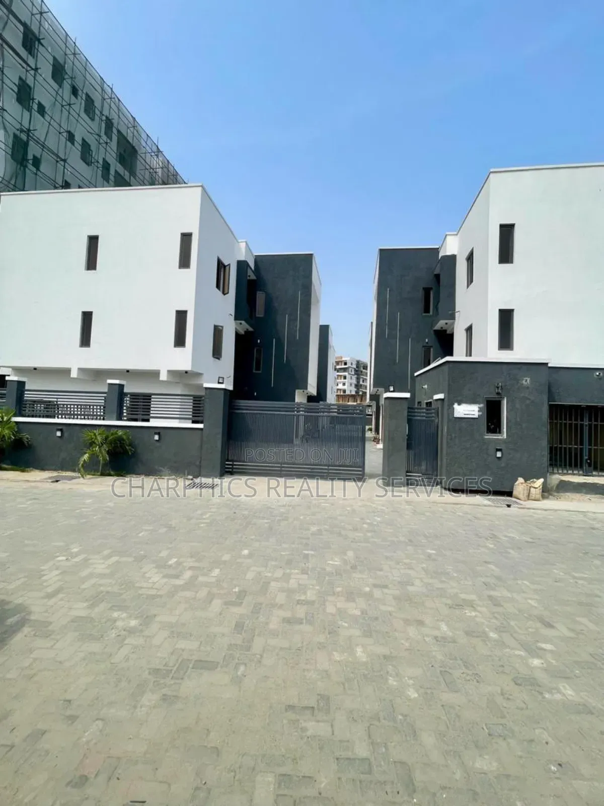 4bdrm Duplex in Lekki Phase 1 for sale