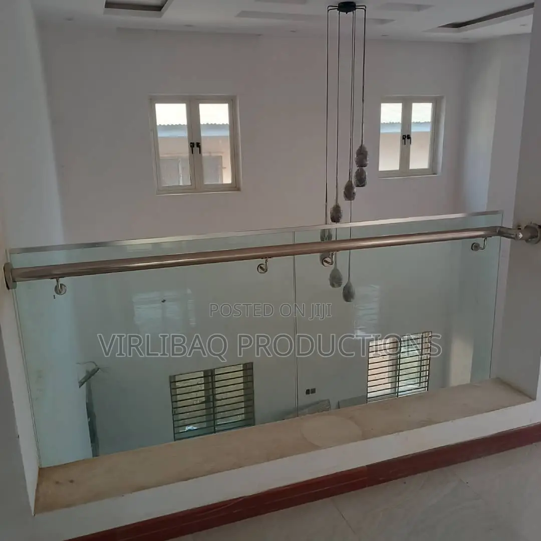 Frameless Glass Railings for Your Homes and Offices