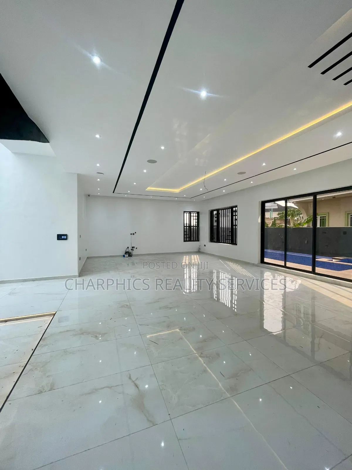 5bdrm Duplex in Ajah for sale