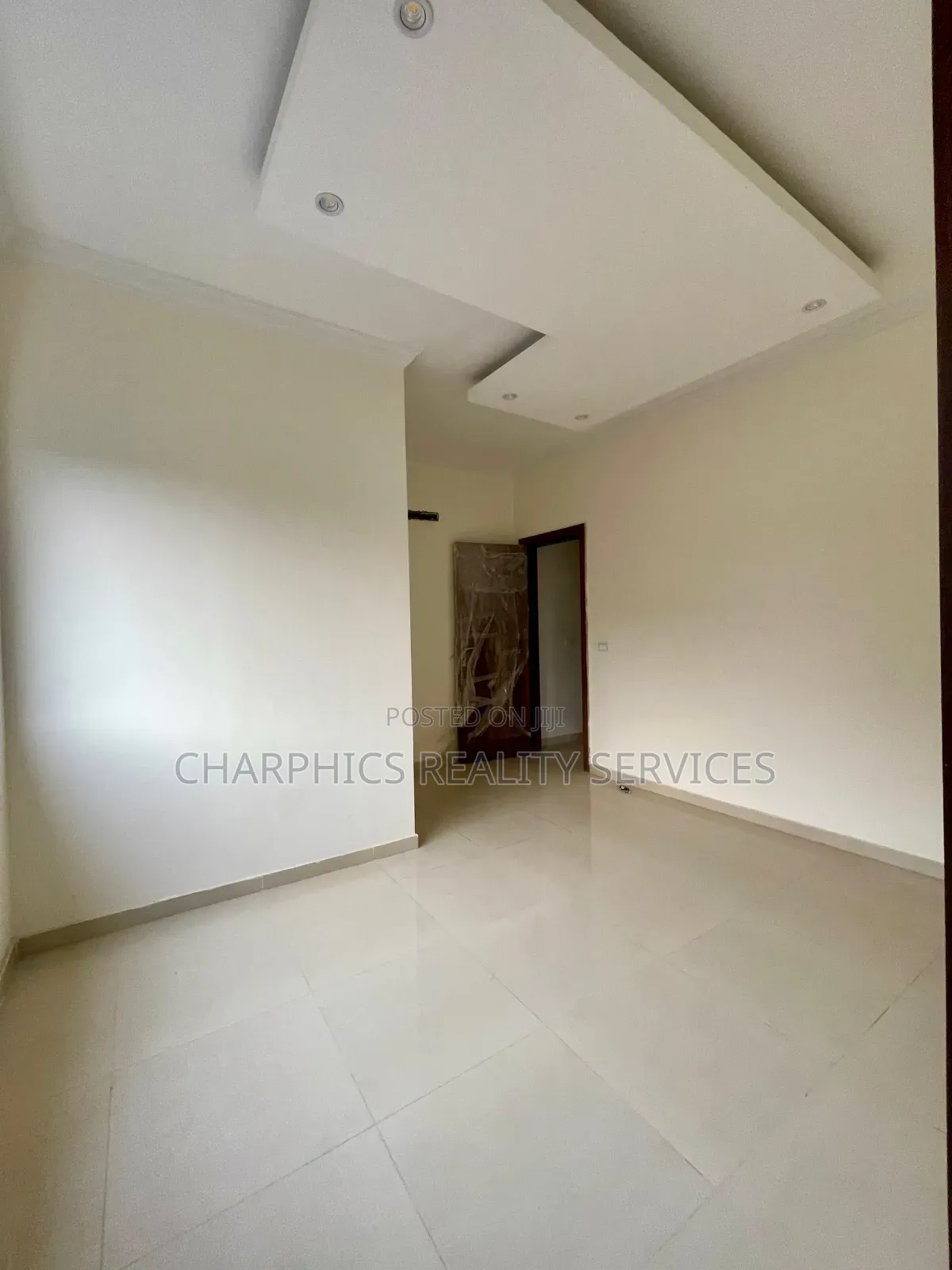 3bdrm Apartment in Victoria Island for sale