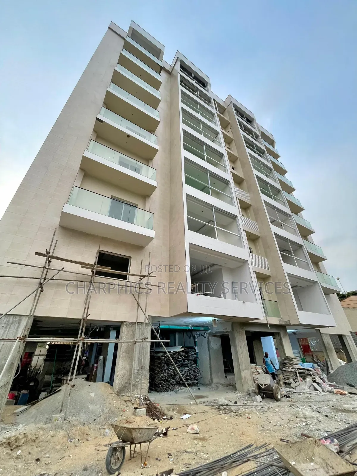 3bdrm Apartment in Victoria Island for sale