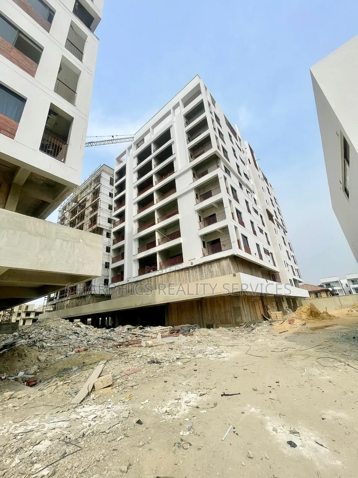 2bdrm Apartment in Lekki Phase 1 for sale