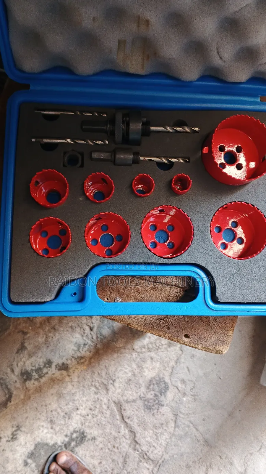 Set of Holes Saw Metal