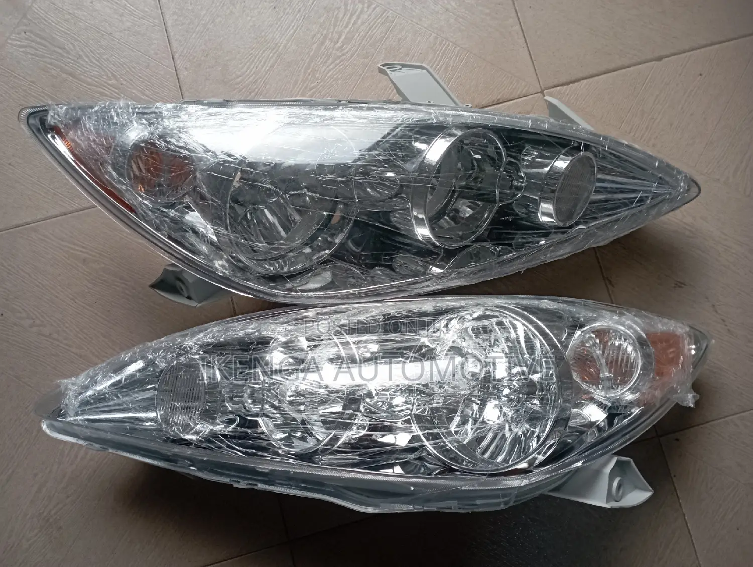 Headlamp Toyota Camry 2005 -06 Model