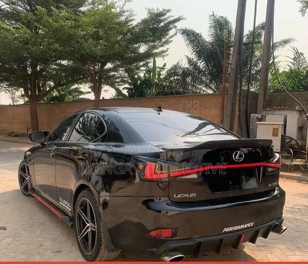 Complete Rearlight Is250