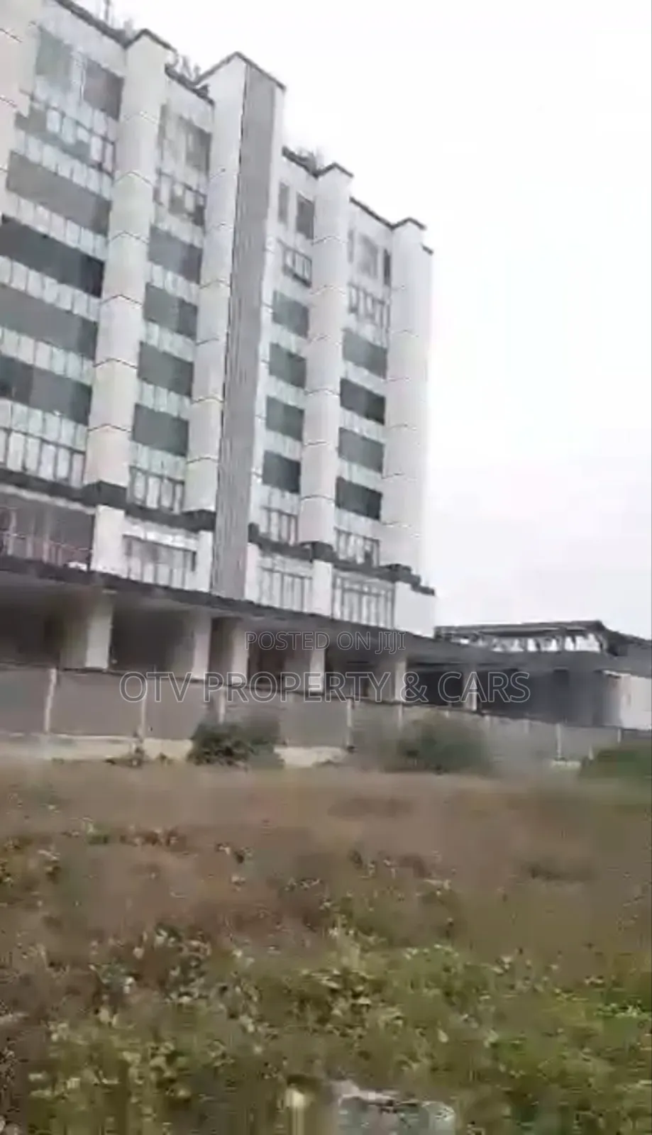 Gated Prime Land at ONIRU for Sale