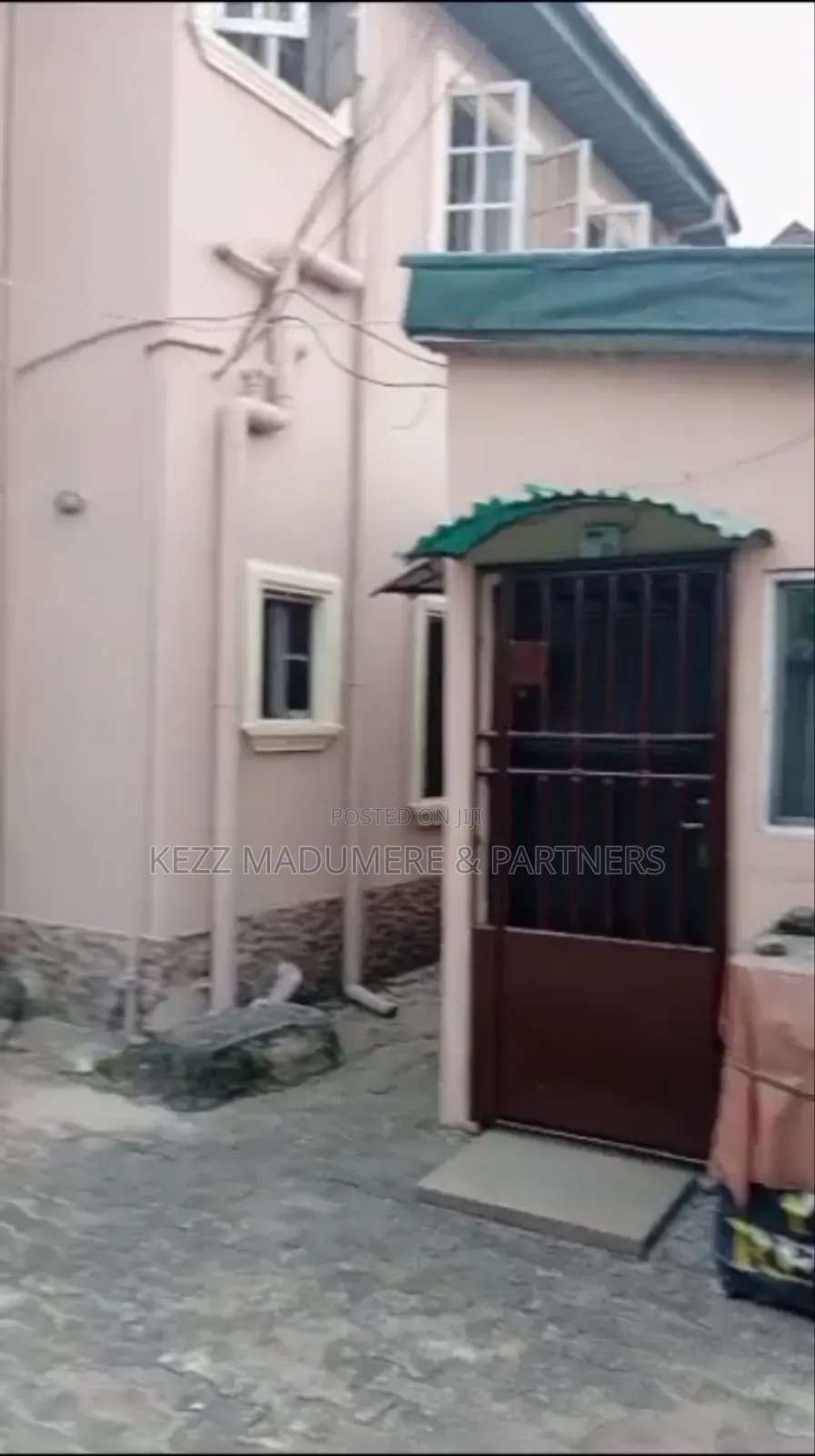 8bdrm Block of Flats in Farm Road , Eliozu , for sale