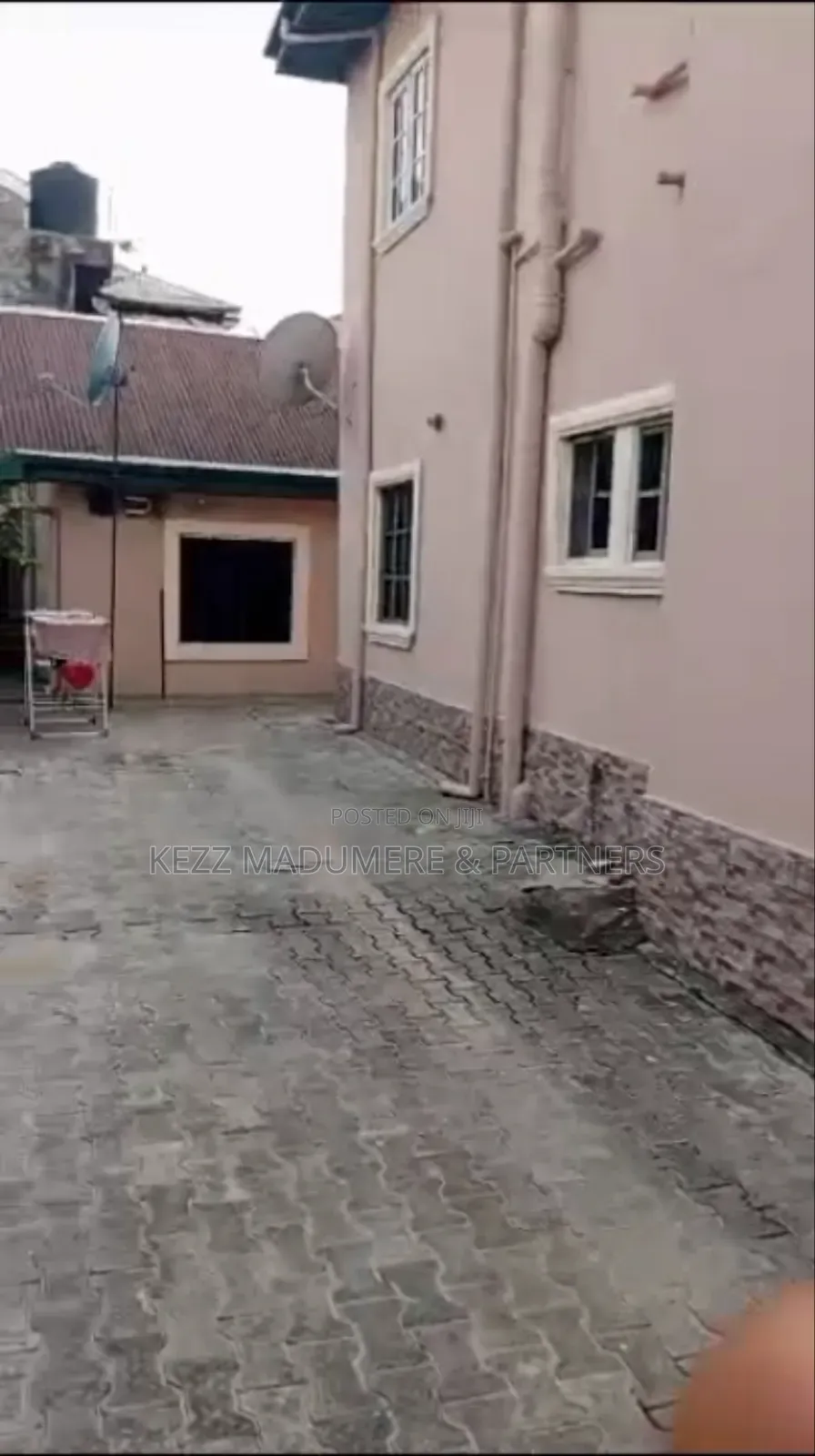 8bdrm Block of Flats in Farm Road , Eliozu , for sale