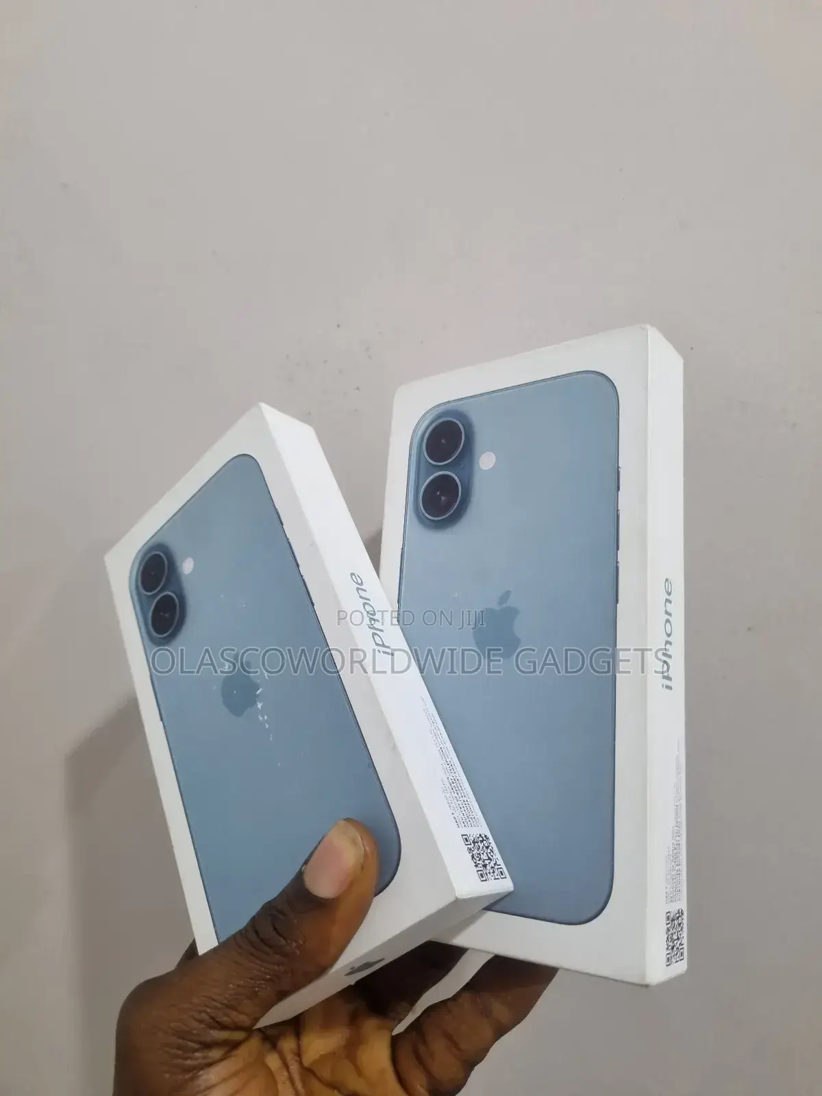 New Apple iPhone 16 256 GB Green