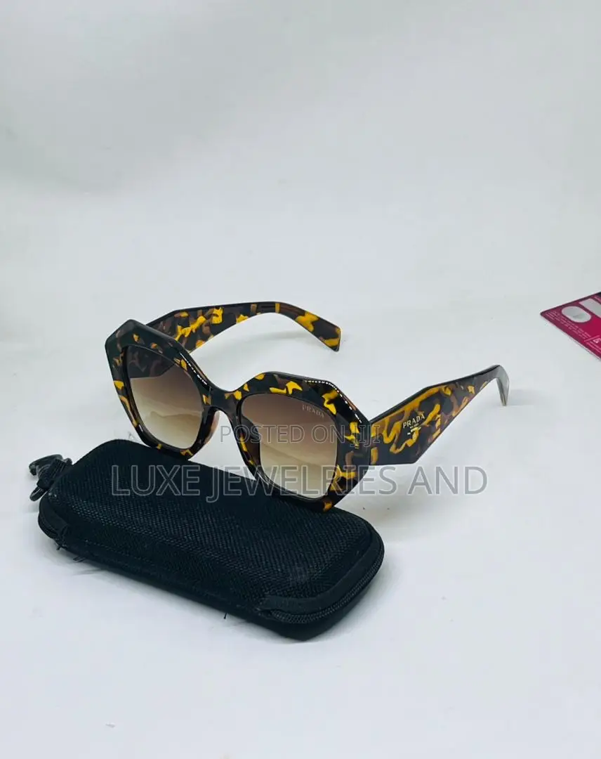 Quality Prada Unisex Sunglasses