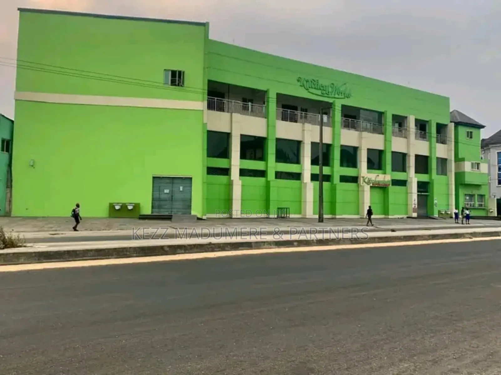 16bdrm House in Port Harcourt , for Sale