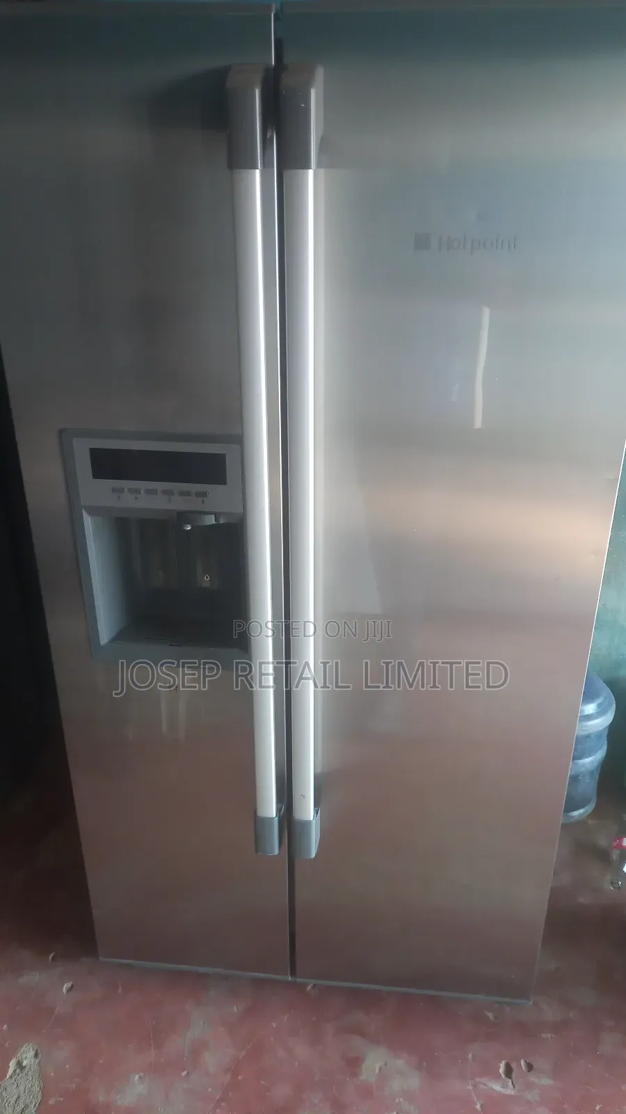 Side to Side Fridge and Freezer From UK by Hotpoint