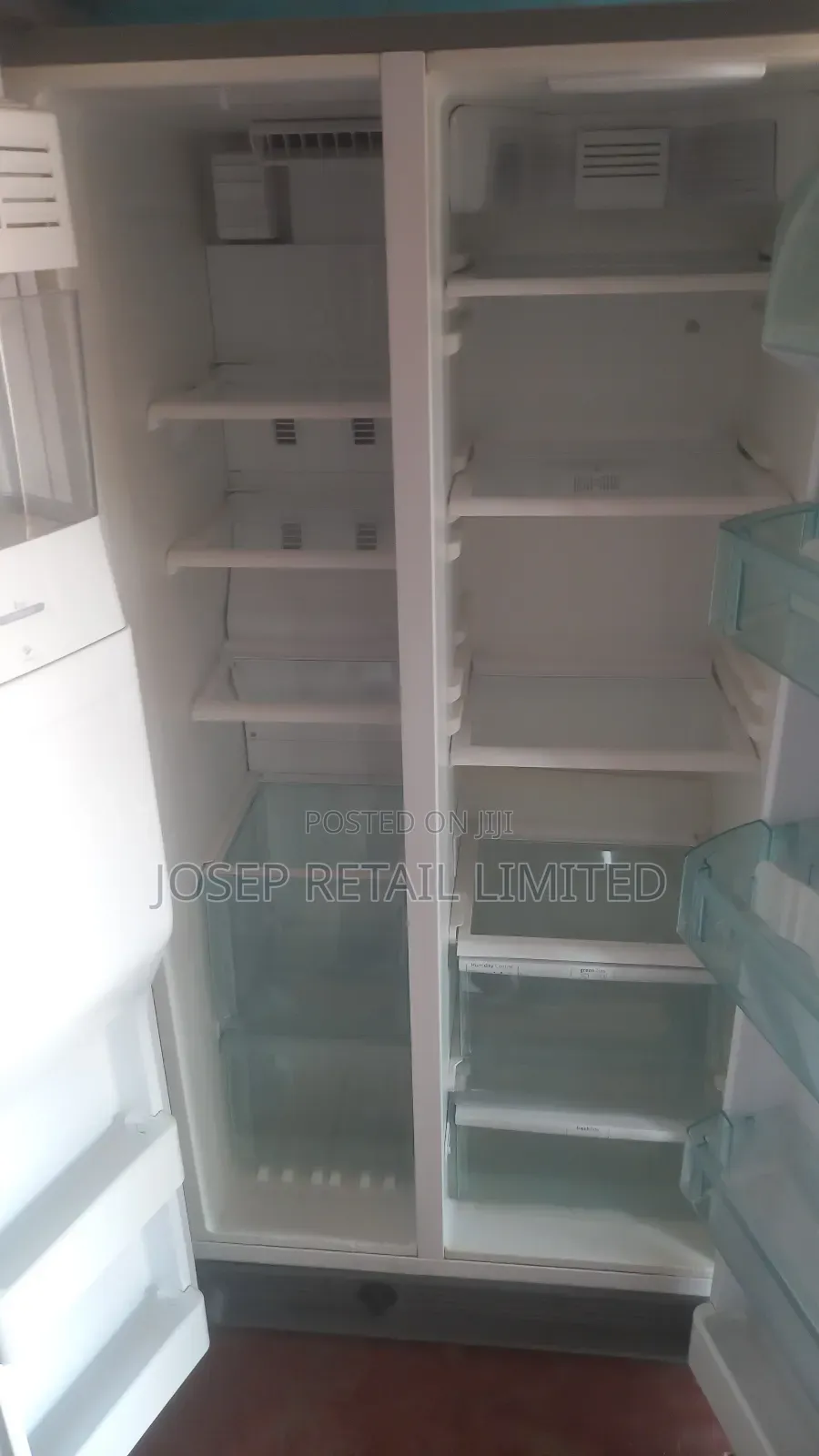 Side to Side Fridge and Freezer From UK by Hotpoint