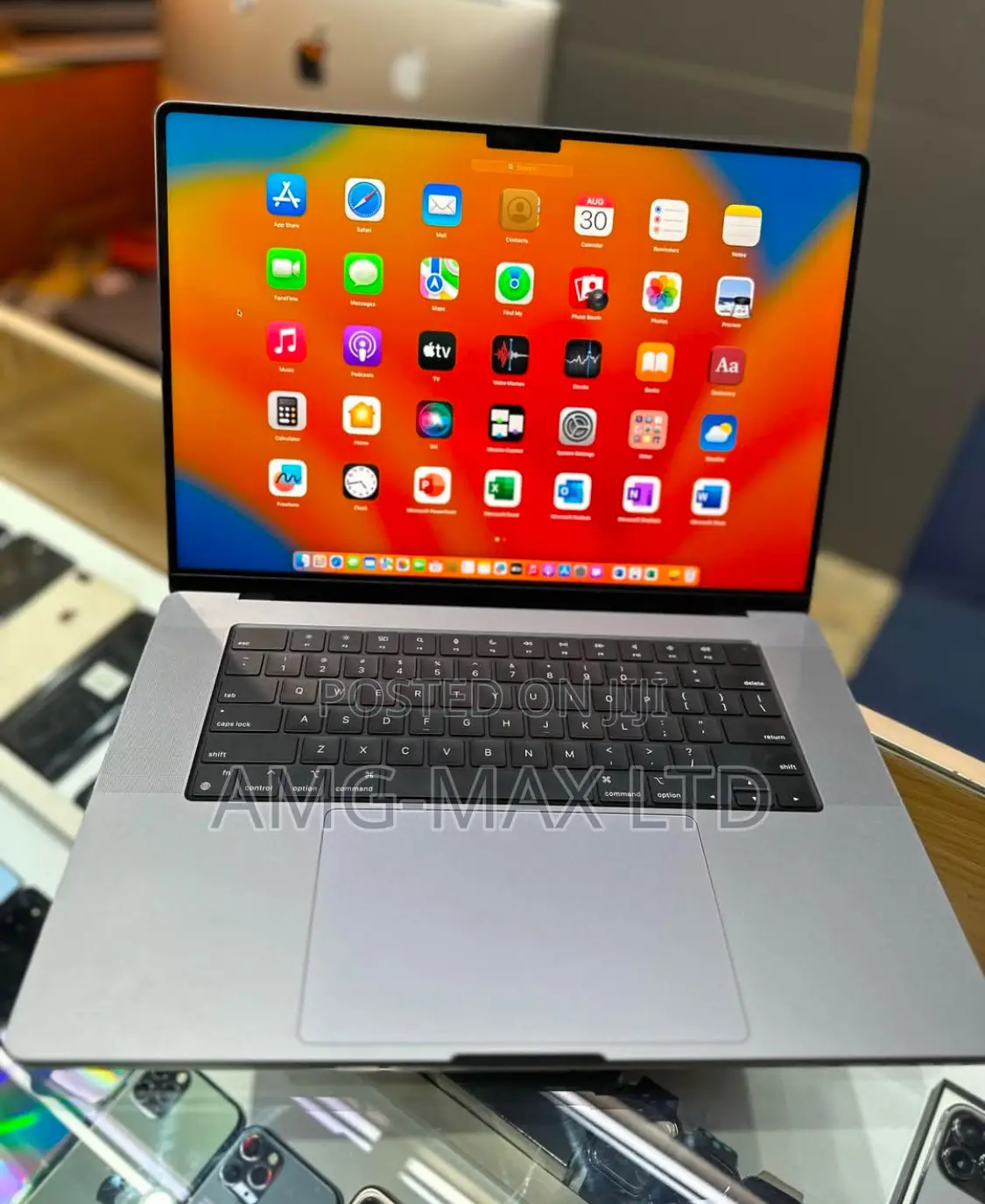 Laptop Apple MacBook Pro 2021 M1 32GB Apple M1 Max SSD 1T