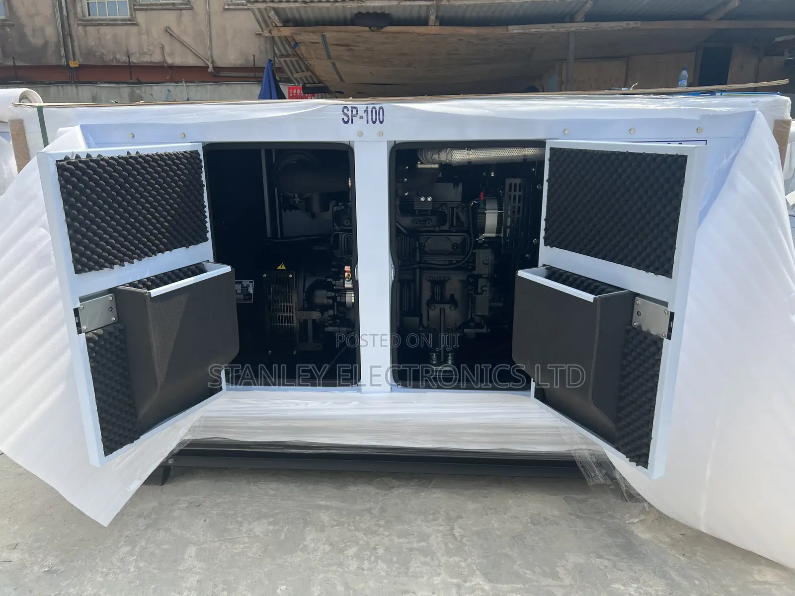 Super Strong 100kva Perkins Soundproof Generator Diesel