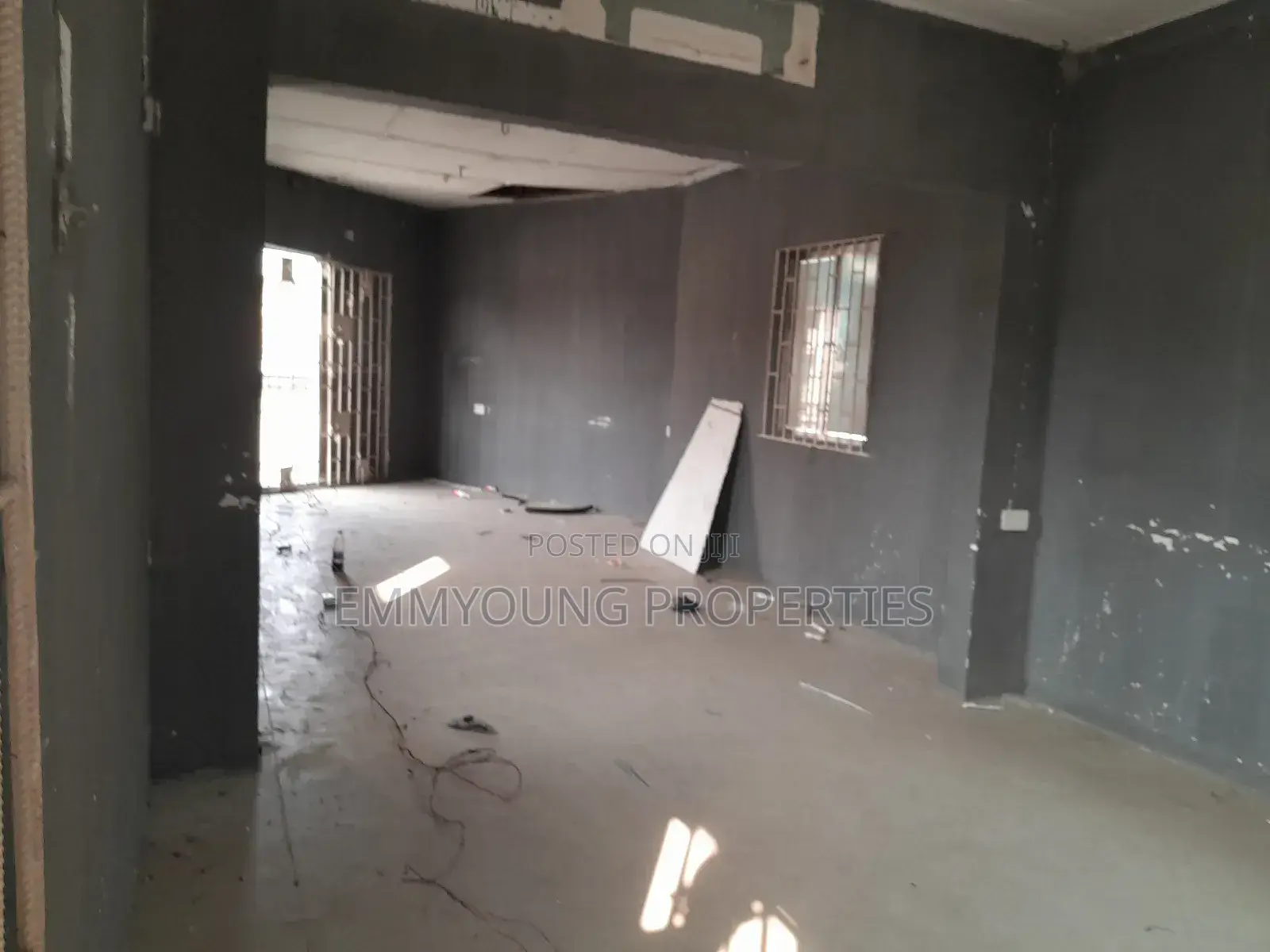 Office Space, Lounge and Restaurant