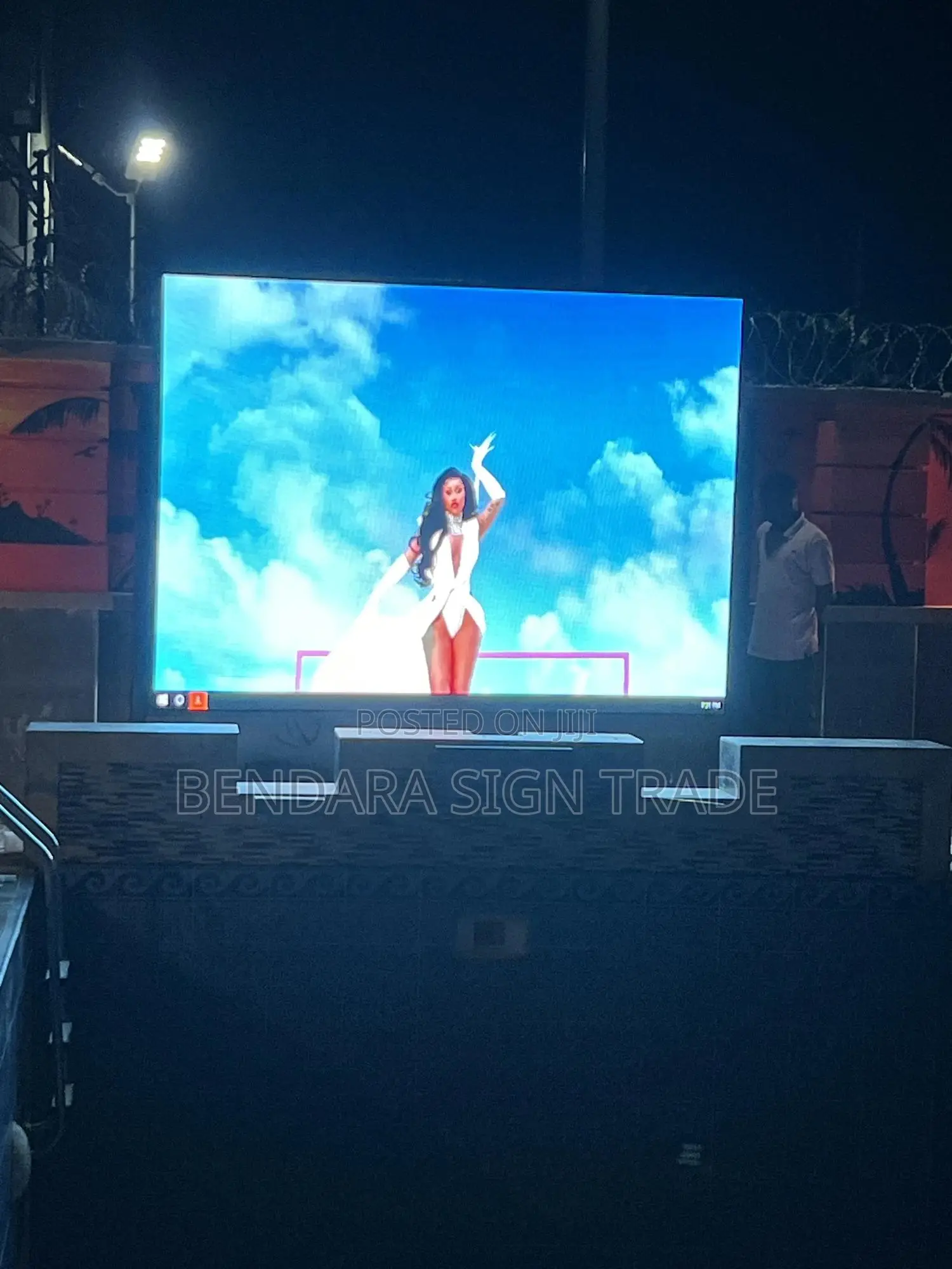 Outdoor Pool Screen, Outdoor Television, Video Wall, Video Screen 9x7